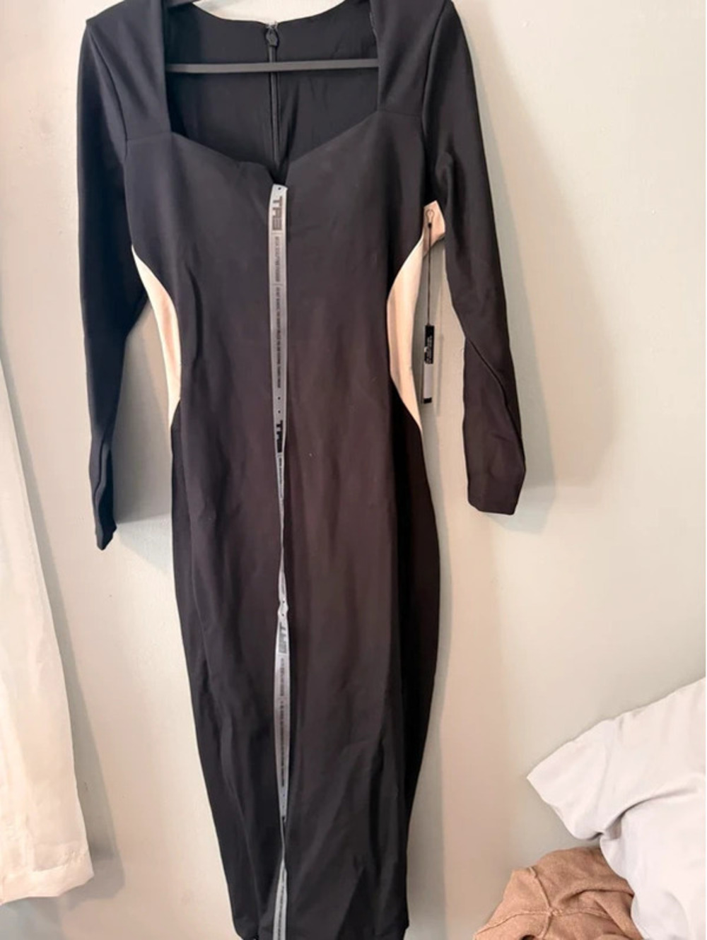 TA3 Notchy LS sleeve midi dress in black 2X NWT